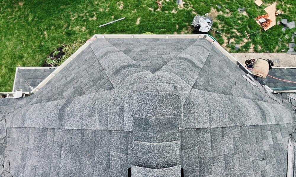 IMG_3660 workers replacing the roof in hilliard ohio